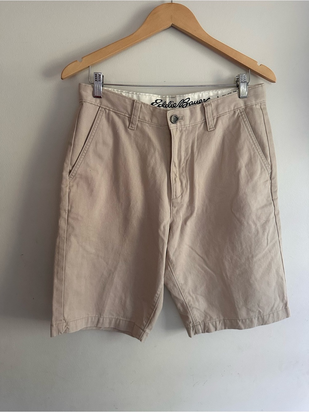 Eddie Bauer Men’s 32 Beige Khaki 100% Cotton Chino Shorts Flat Front
